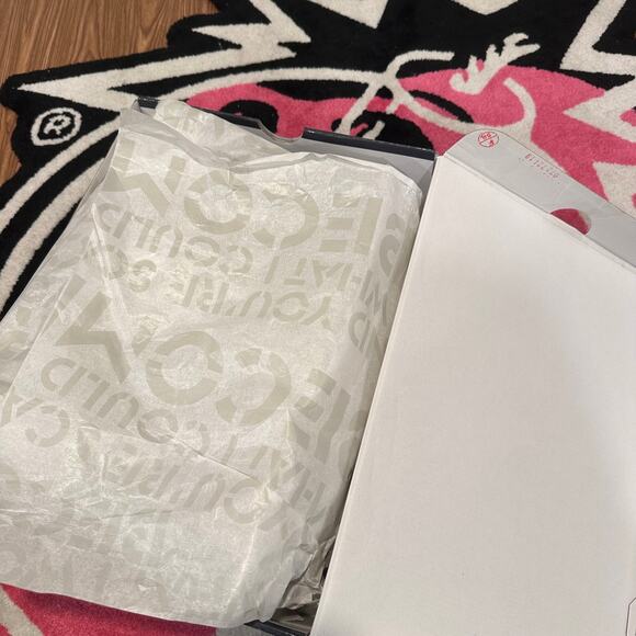 Jordan 4 Retro Fear (2024) - Size 11.5 - Brand New - Picture 5 of 8